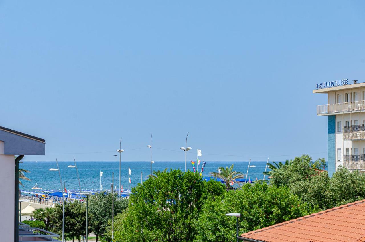 Hotel Perla Del Mare Lido di Camaiore Exterior foto